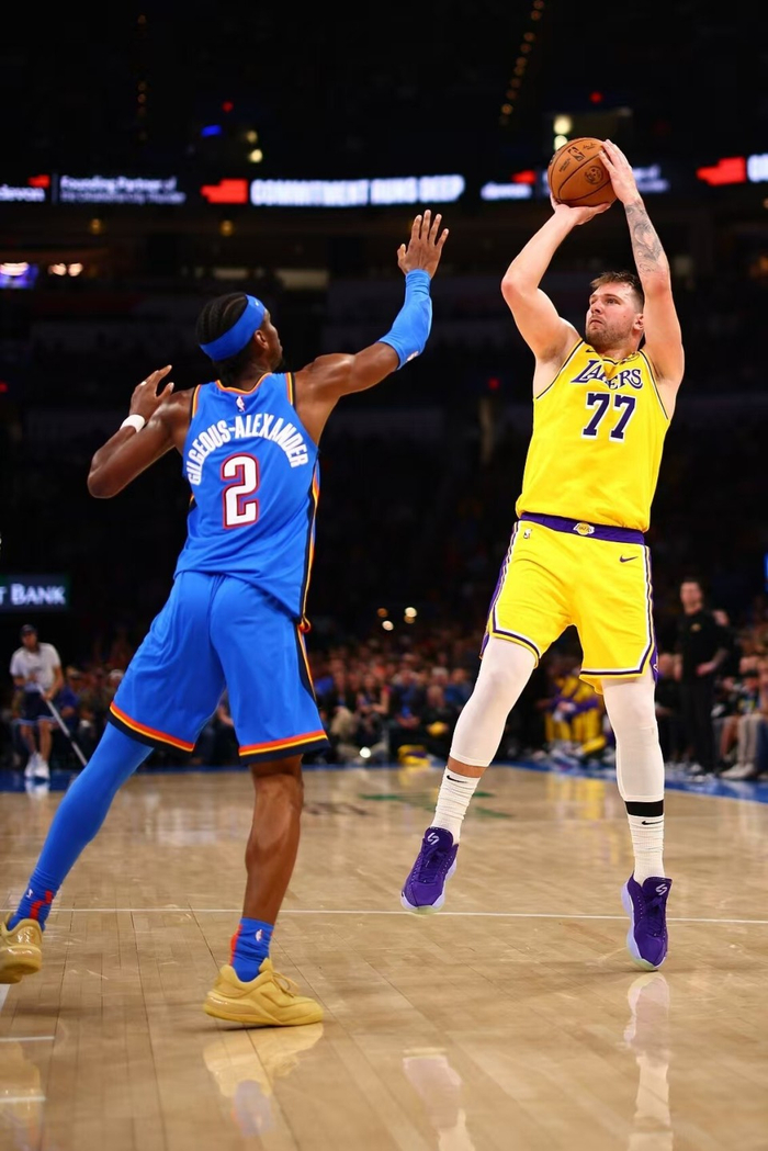 NBA65场规则影响球星评奖，库里詹姆斯无缘，约基